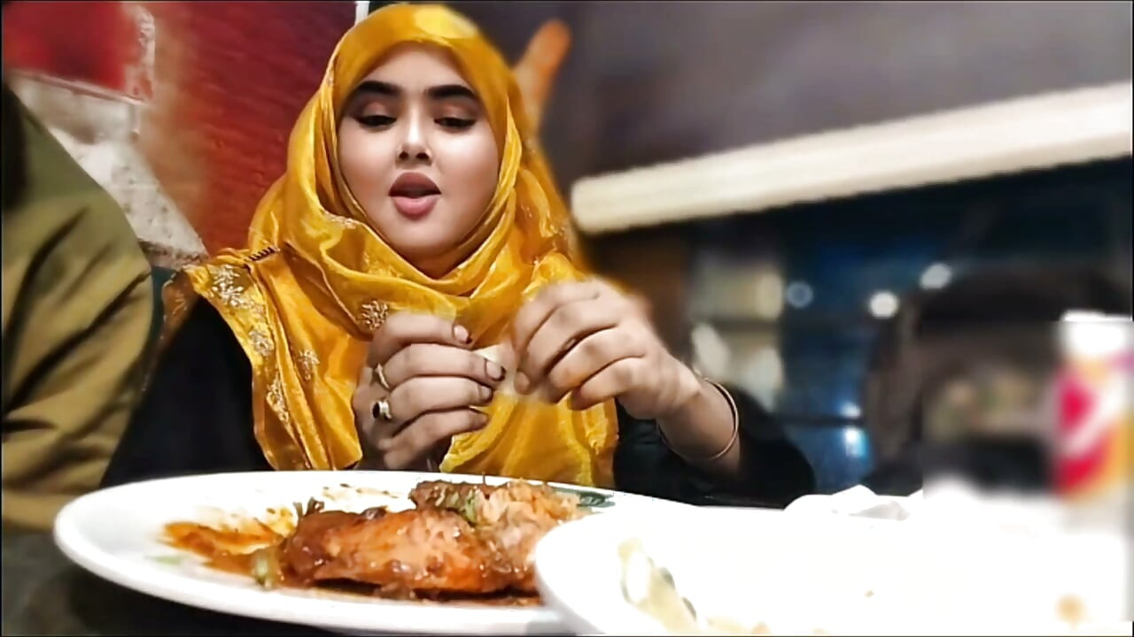 Naukri ki baat karte hue, bs ne mujhe kaam karvaaya