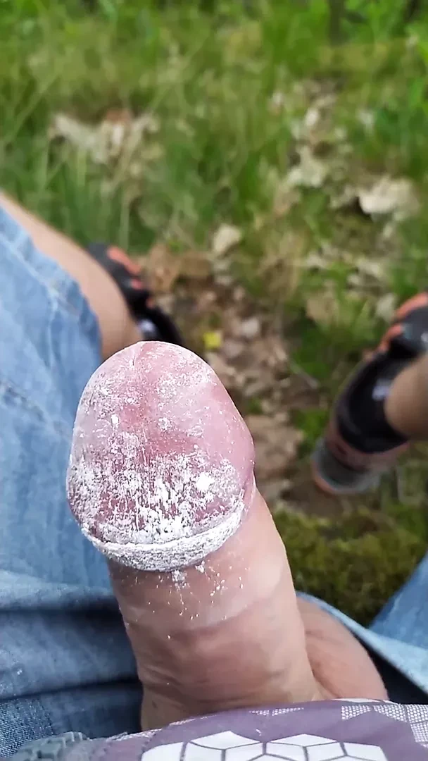 Dirty cock cumshot without hands