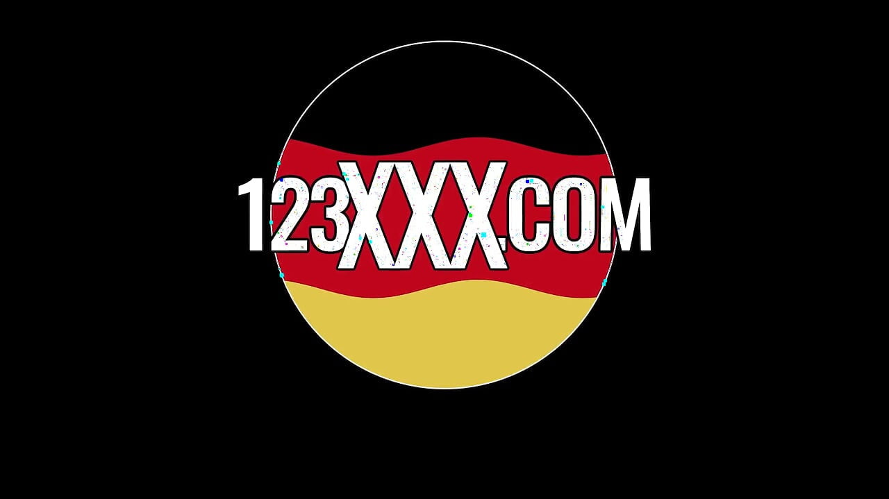 Superb Brunette Can't Stop Cumming