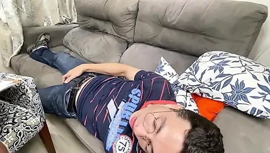 Богиня Kiffa - сексуальный психолог трюки, фут-фетишист соблазняет его, часть 3