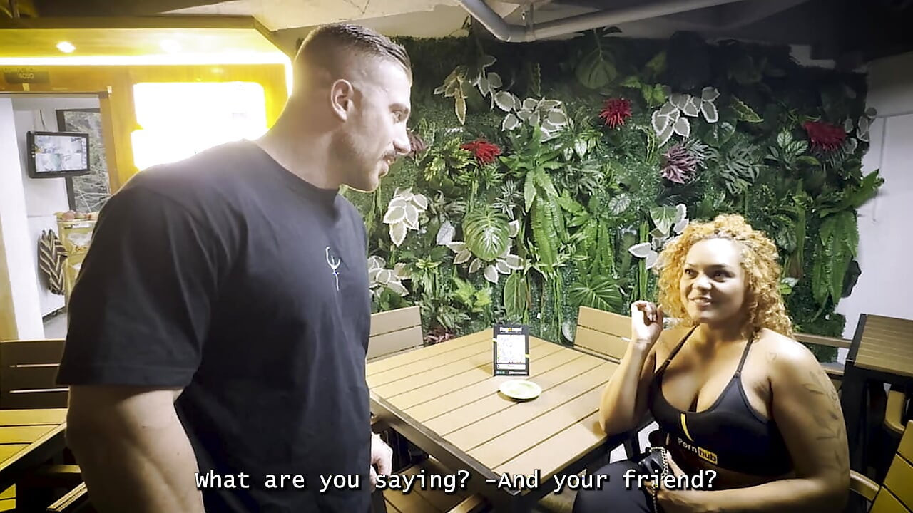 Eu fodi a negra latina estrela pornô Carla Morelli em Medellín Colômbia Meu Primeiro Encontro Interracial com um Facial