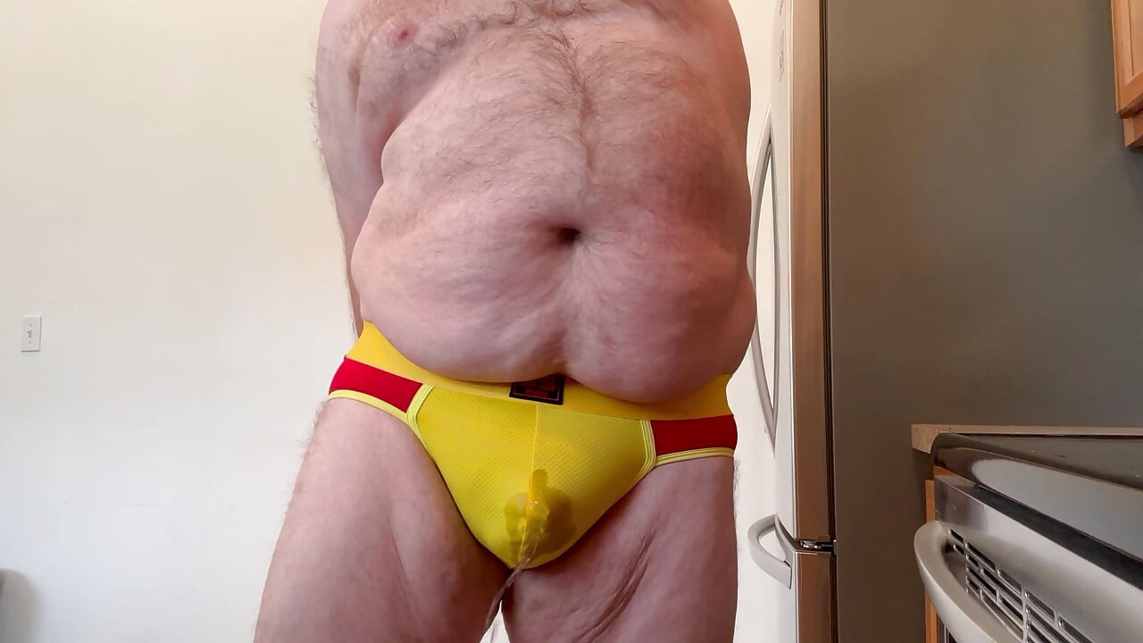 Dildo Makes a Fat Bear Squirt