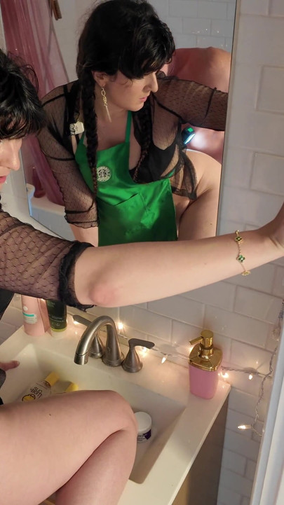 19 Year Old Starbucks Employee Gets Fucked - Voyeur 4K