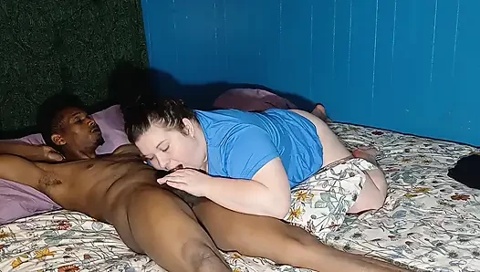 Ratu sepong kontol tenggorokan lynn lagi asik jilat sperma