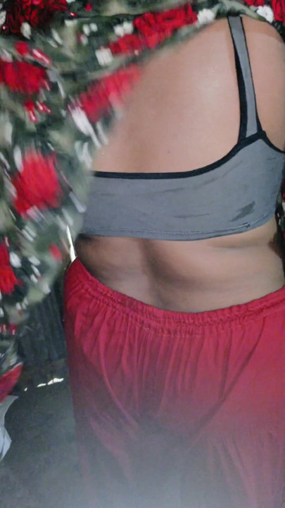Scene of wife getting dressed while bathing | Clip 1