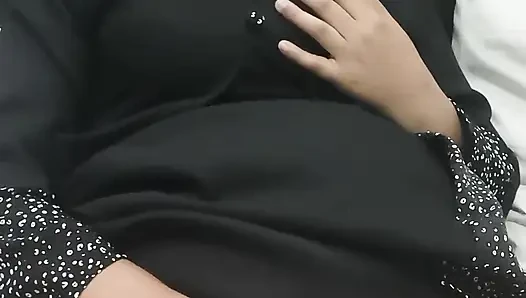 Play girl with big butt on her bed