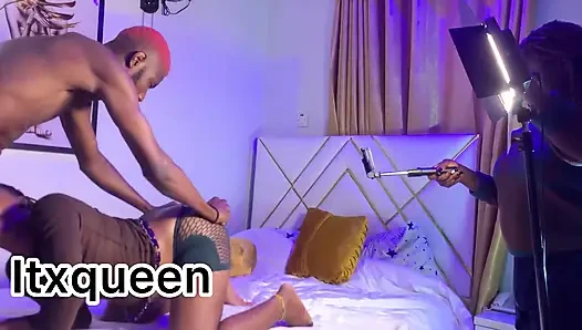 За сценой 1