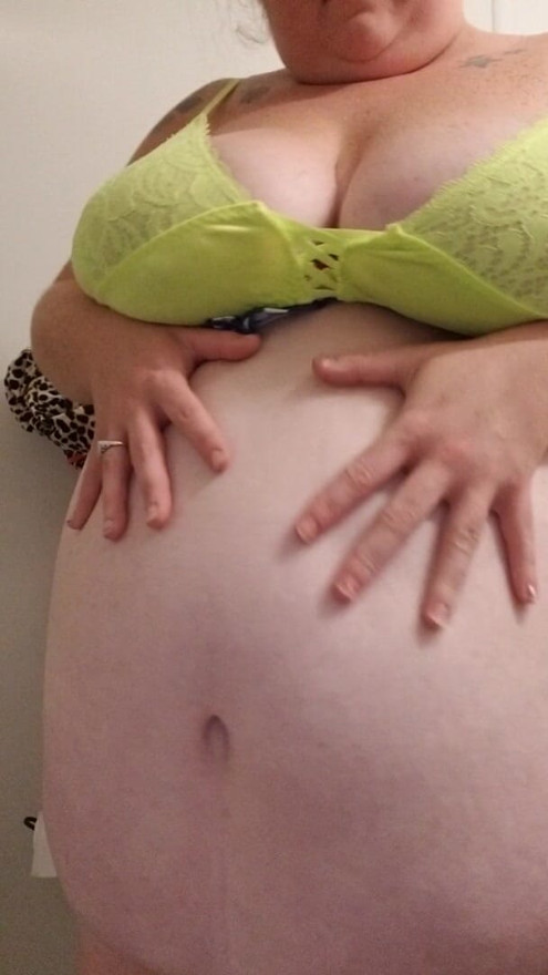 Laurellie93 je narasla.. Nahranite je??