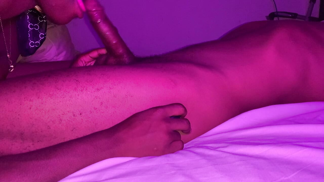 흑인 대물 자지 흑누나 십대 18명의 젖은 보지에 펠라 직업 반전 카우걸 PoV