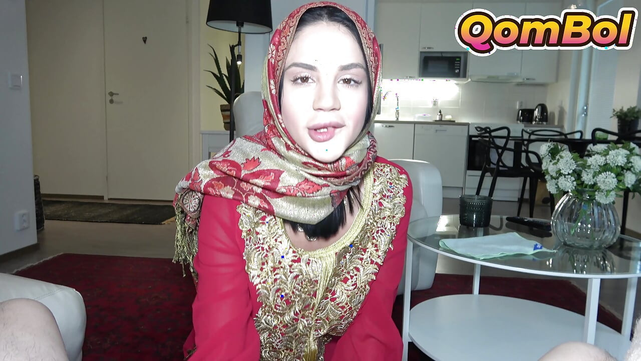 Amatør hijab-teen stedsøster bliver kneppet af stedbror