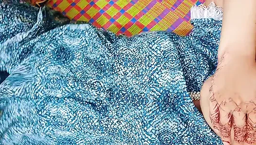 Adik tiri menggoda abang tirinya sendiri