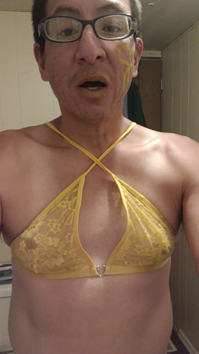 Me playing with my jiggle booty in my Yellow outfit .  Am I good girl? Should I try CEI ? Let me know in the comments. . .
