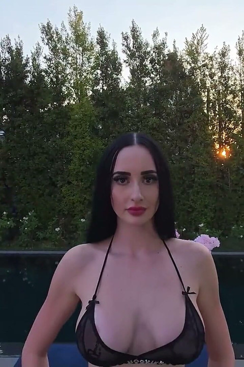 Violet voss si cowok dominan lagi asik sampai lubangnya menganga lebar
