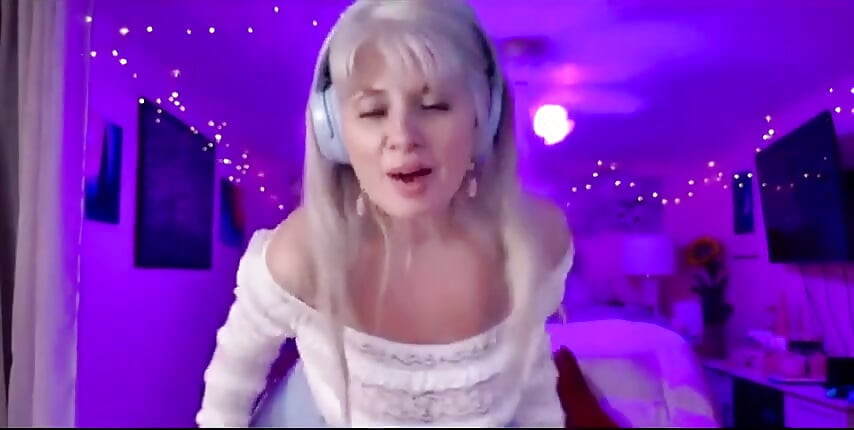 Rosie'nin notty ateşli boşalması canlı chillax kamera şovu