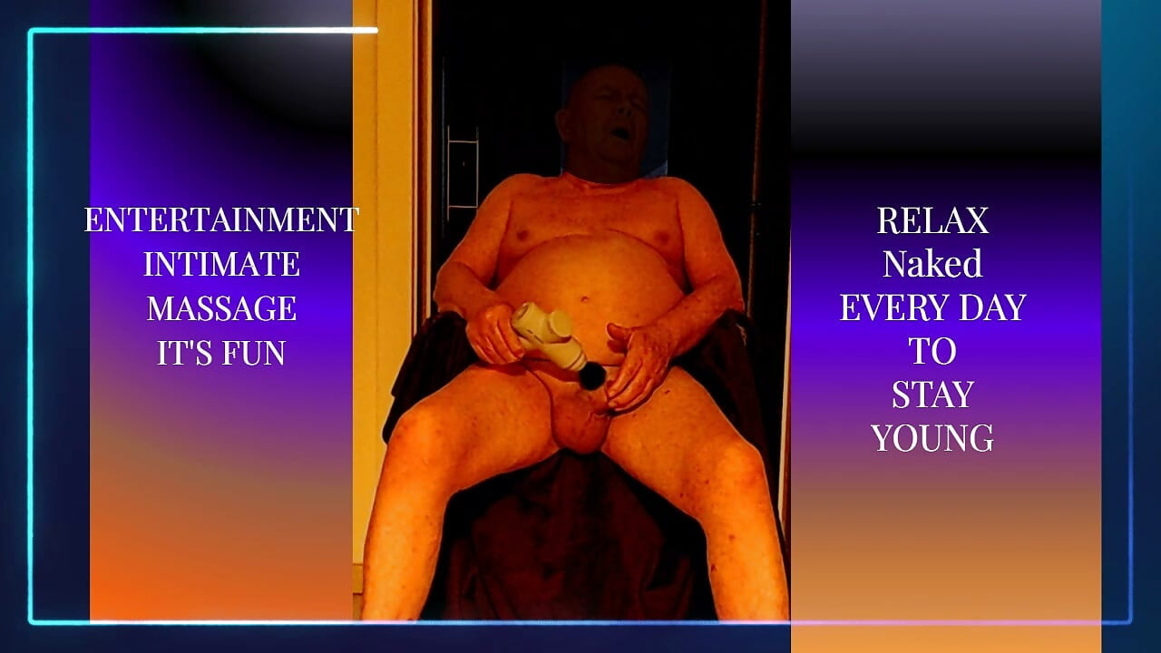 Top-notch entertainment involving a penis and a body massage