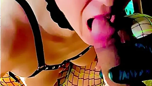 Just keep suckin  my cock Wifehore