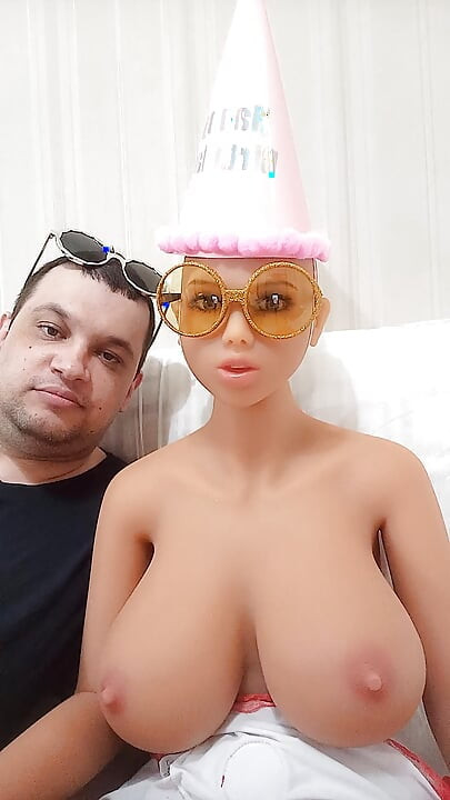 Tourist breasts doll mondial 2026  San Francisco