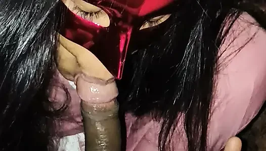 Üniversiteli kız oral seks yapıyor