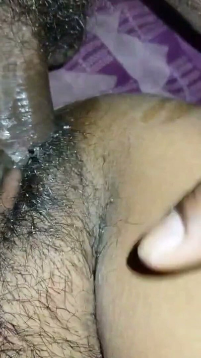 Bhabi sütlerini çıkardı ve kayınbirader tarafından aldı | Klip 2