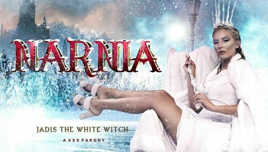Mona Wales dans le rôle de Narnia la sorcière blanche vous baise de tous ses pouvoirs