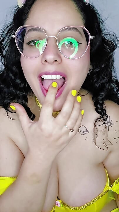 Eddie Queens ft. babyluna939 - Princess Belle Smoking Fetish, Smoke Blowjob and Facial Finish Part 2