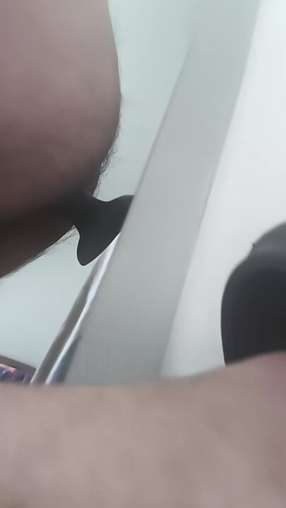 Sonunda dildo kullanmaya cesaret ettim