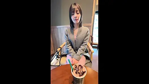 Часть 1 "Пожалуйста, заполнить его на заднем сзади...!" Уми (29), стройная красивая замужняя женщина, которая вышла замуж за частного практикующего, не могла устоять, хотя она была женщиной целомудрия!