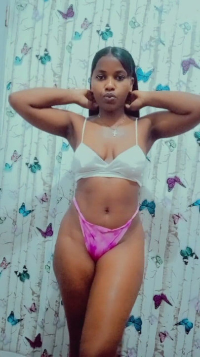 Ouça como minha bunda soa! Você vai adorar ver minha bunda se mover muito bem! Se você gosta, comente! | Clipe 3