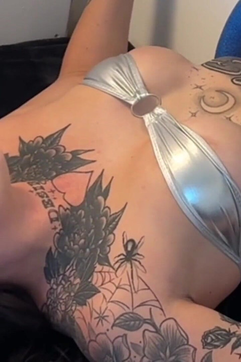 Tatted College Babe Millie Millz & Teddy Tarantino Female Glory Hole