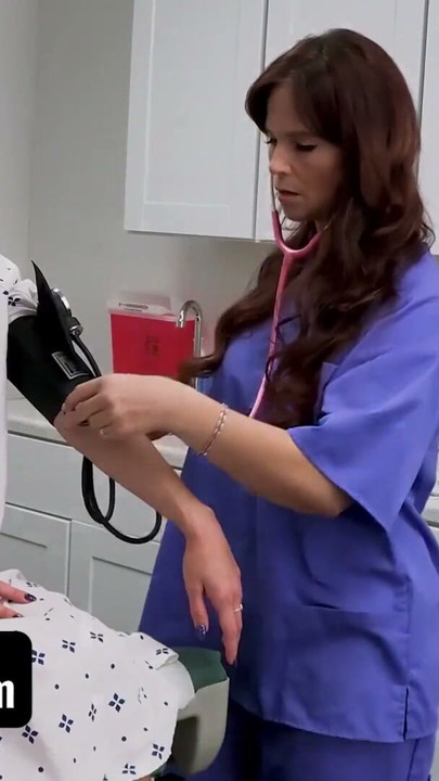 Perv Doctor - Superb Babe Mackenzie Mace Gets Special Pussy Treatment From Her Doctor And His Nurse | Clip 1