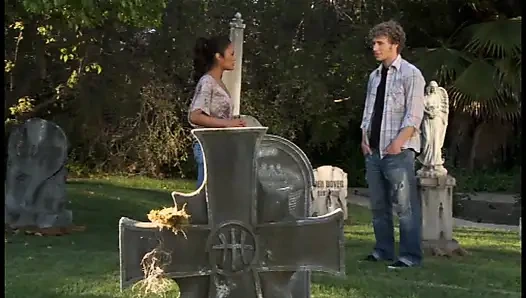 Великолепный трах с финальным камшотом на киску