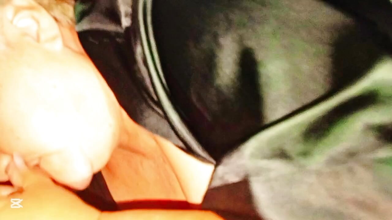 Uma das melhores mamadas que a minha vizinha de 70 anos já me fez