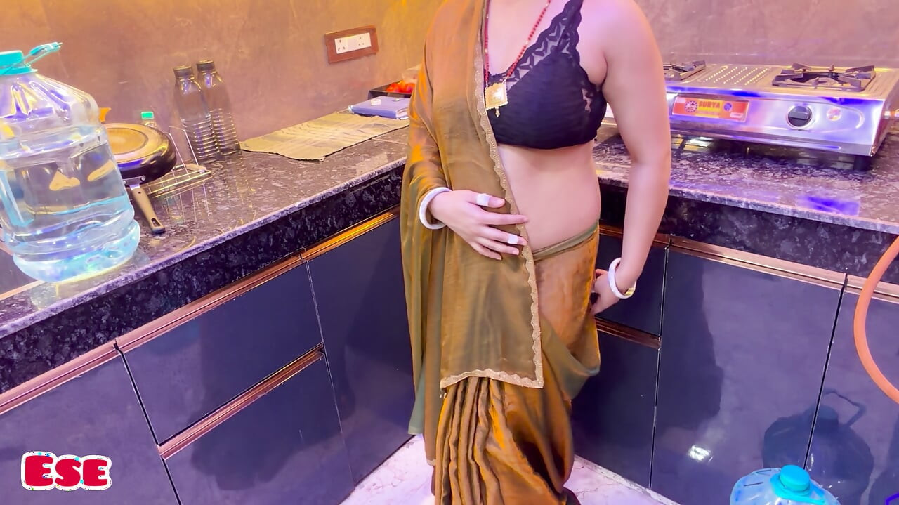 Husband Cheat Her Wife and Fucks Her Hot Saali in the Kitchen....