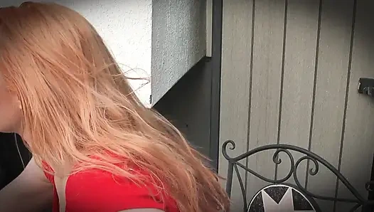 Premature ejaculation from 1 kiss