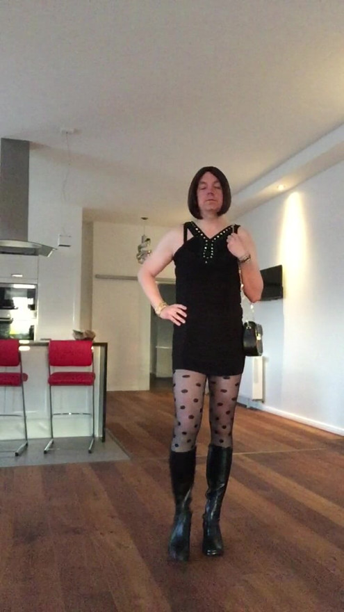 Nicki-Crossdress - cute and sexy in Mini-Dress and sexy Pantyhose (c)2016