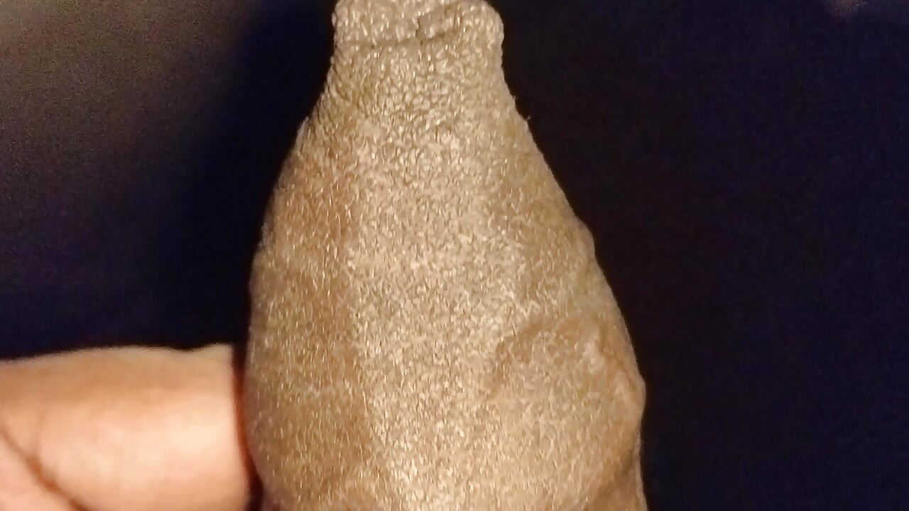 En iyi arkadaşımın ateşli annesini yarağımı sikerek baştan çıkarlıyorum