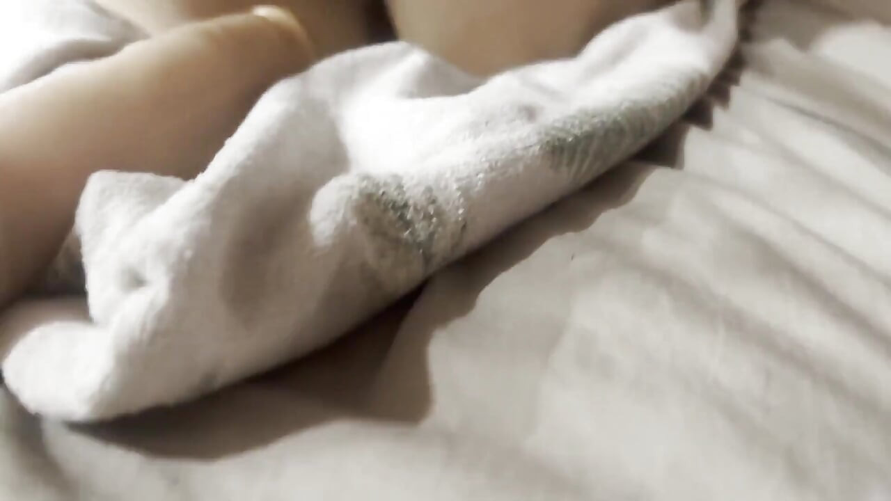Sıkıldım ve azgınken daha fazla dildo eğlencesi