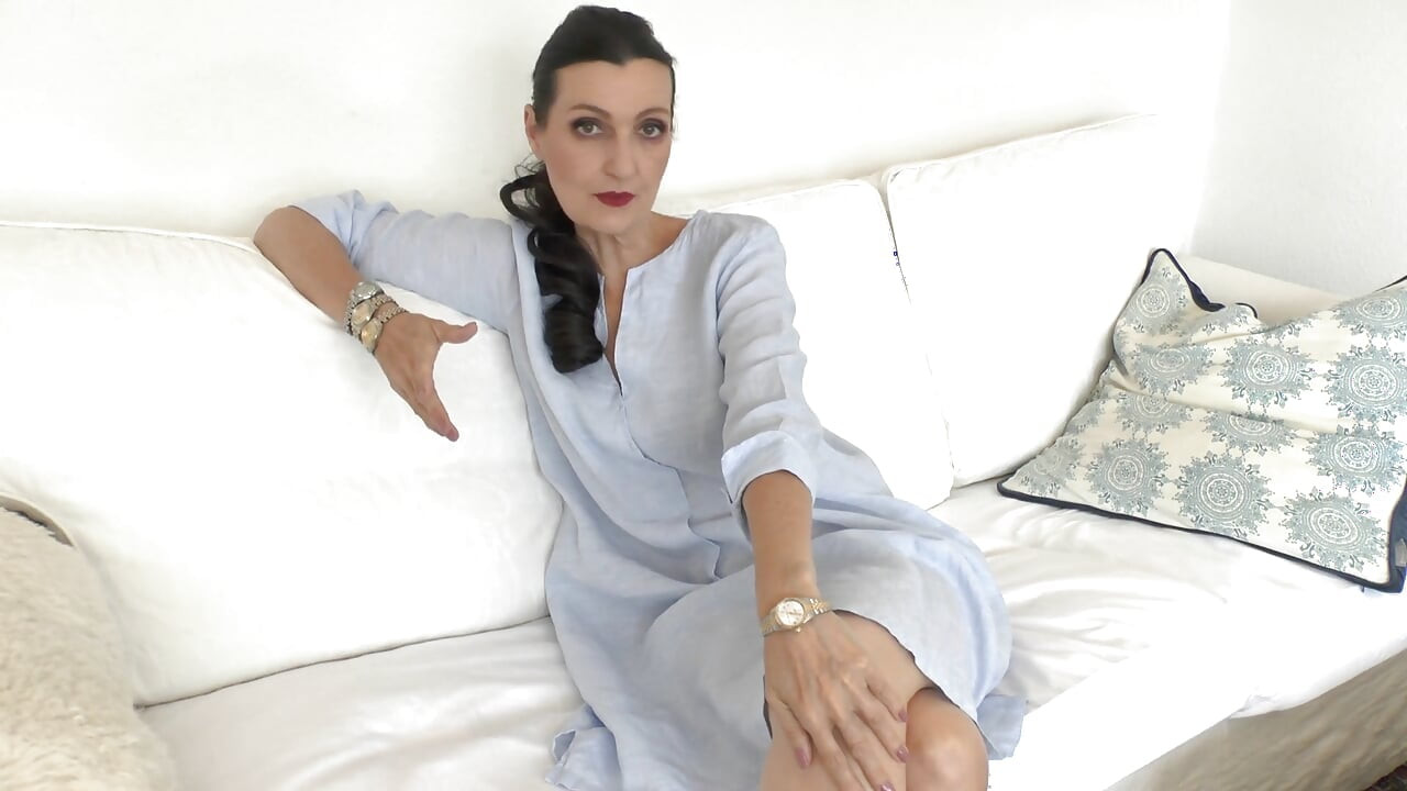 Meeting at Stepmother's, Waiting for Stepson, Watch Fetish, Lady Victoria Valente