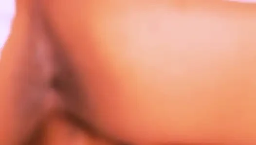 Хорошенькая крошка-студентка скачет на этом хуе после уроков