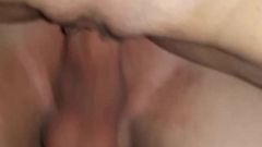 Un jeune garçon baise ma femme