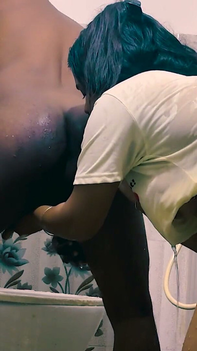 Suji Bhavi having sex in the bathroom | Clip 1