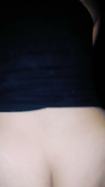 Minha Esposa Magrinha Mostra a Bunda pra Mim e Pula no Meu Pau e Eu Deixo Acontecer Porque Adoro Ver Ela Rebolando… | Clipe 1