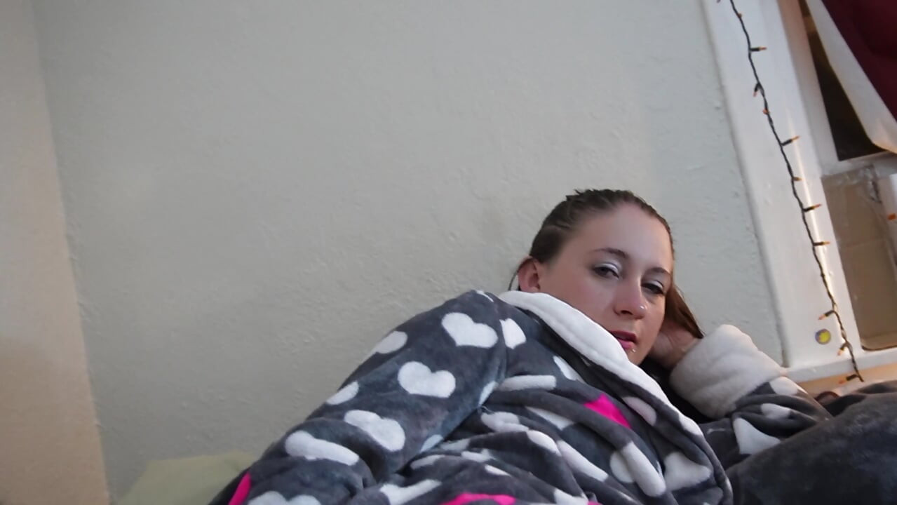 Cheating Wife Foot Job and Creampie
