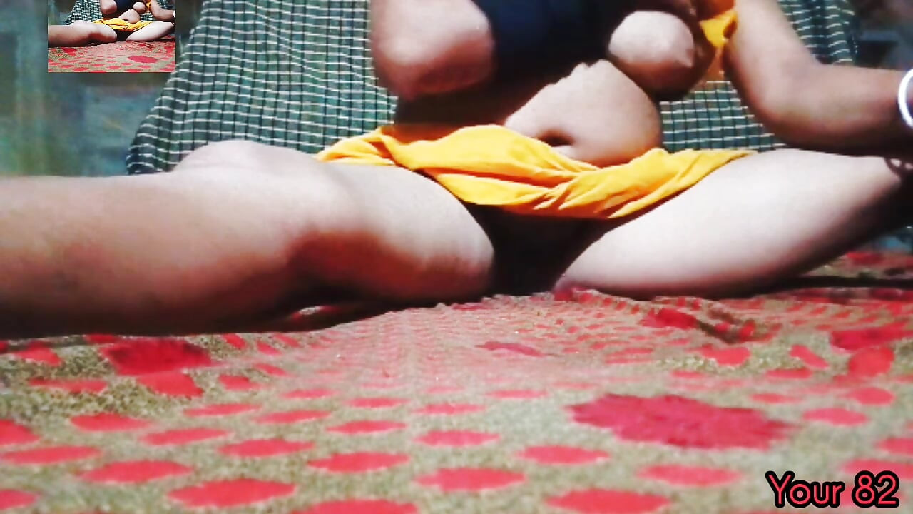 Baldız sikişmek için çok ateşli oluyor ama amcık emmeye başladı