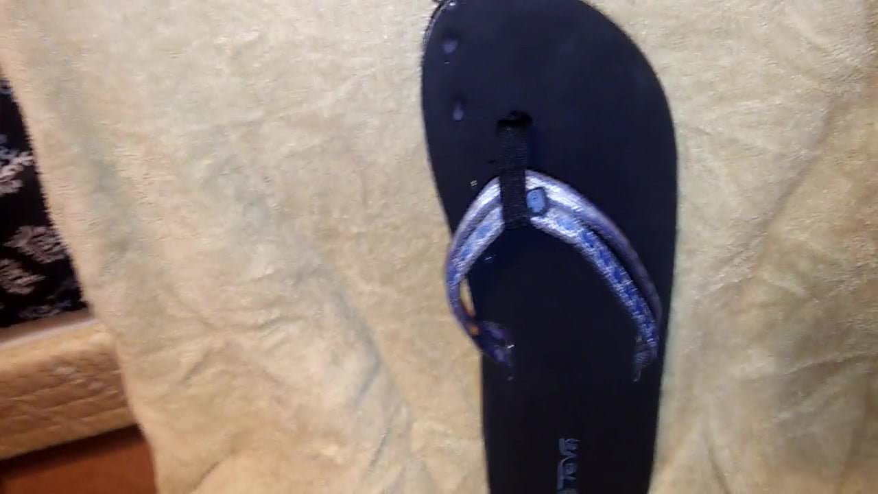 Cumming on Teva Sandal