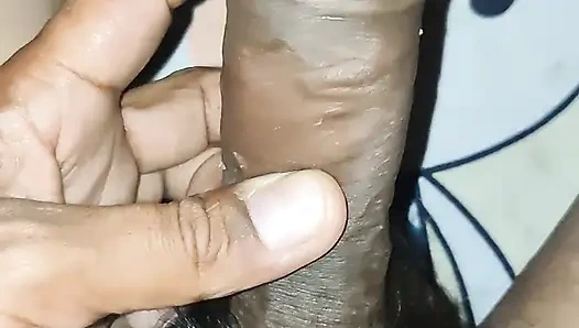 Ekta bhabhi ne apne pati ko wishkey pila ke pados ke young ladke se pyar se apni chut ki pyaas bujai