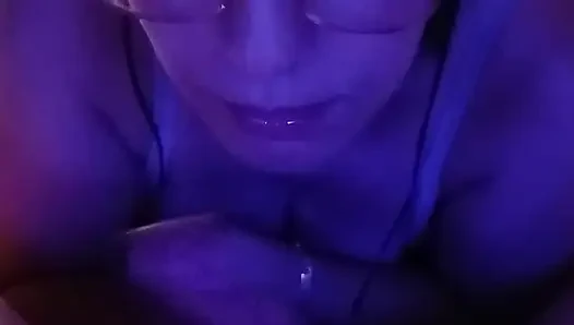 Yine en sevdiğin orta yaşlı seksi kadın eğleniyor