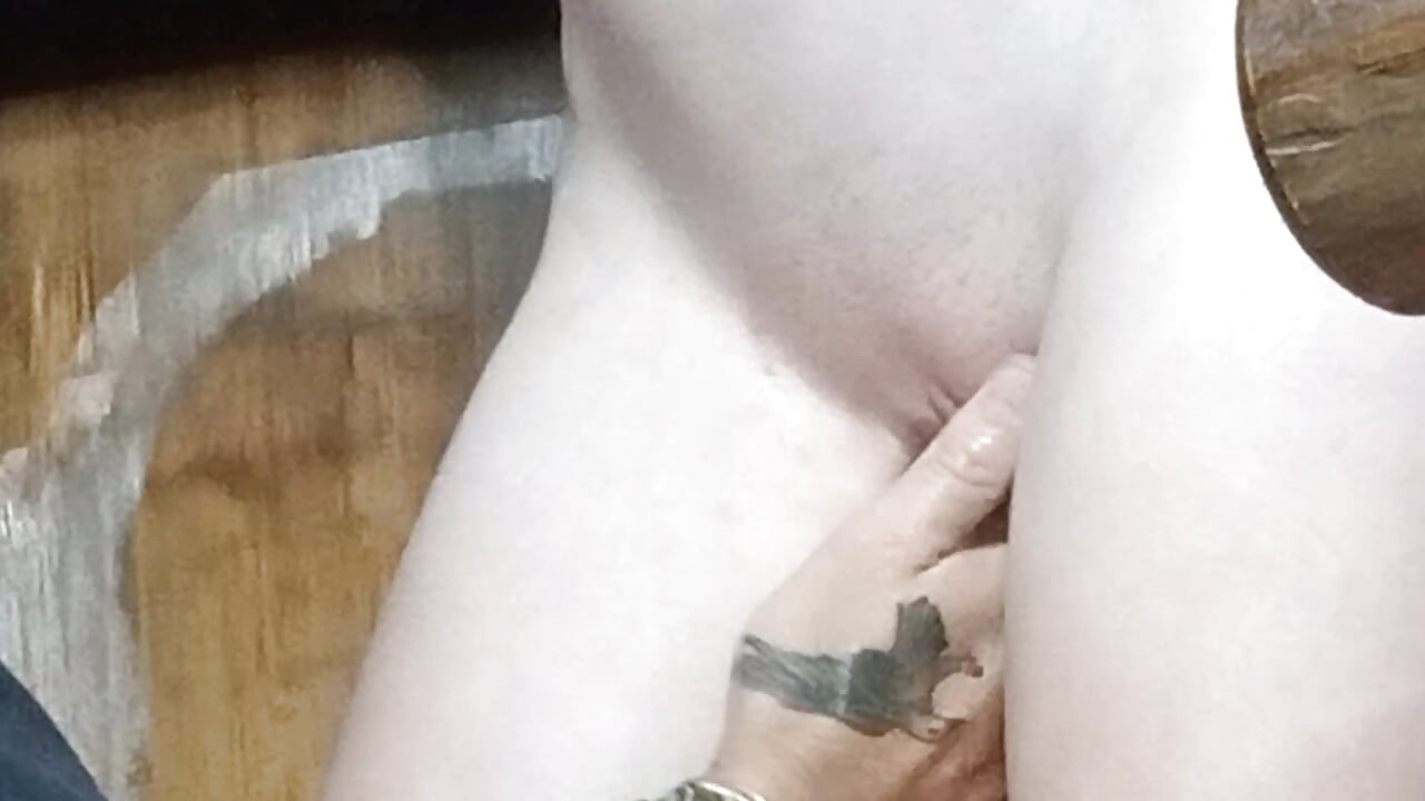 Fingering My Stepsister