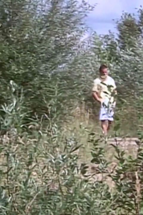Bruneta boginja jebana na molu