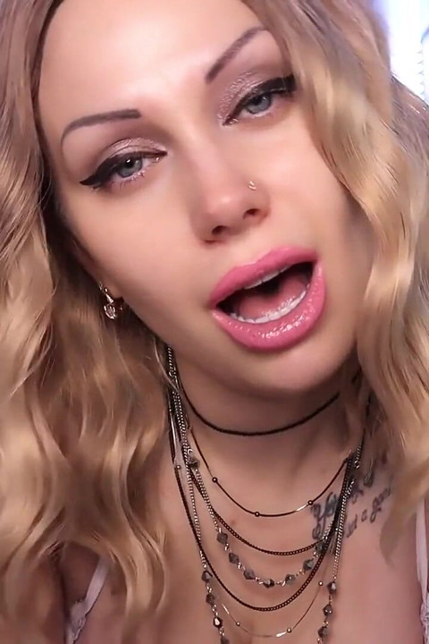 Your life is much better when you sniff and jerking! Go deeper into sniffing addiction! (Without special effects)